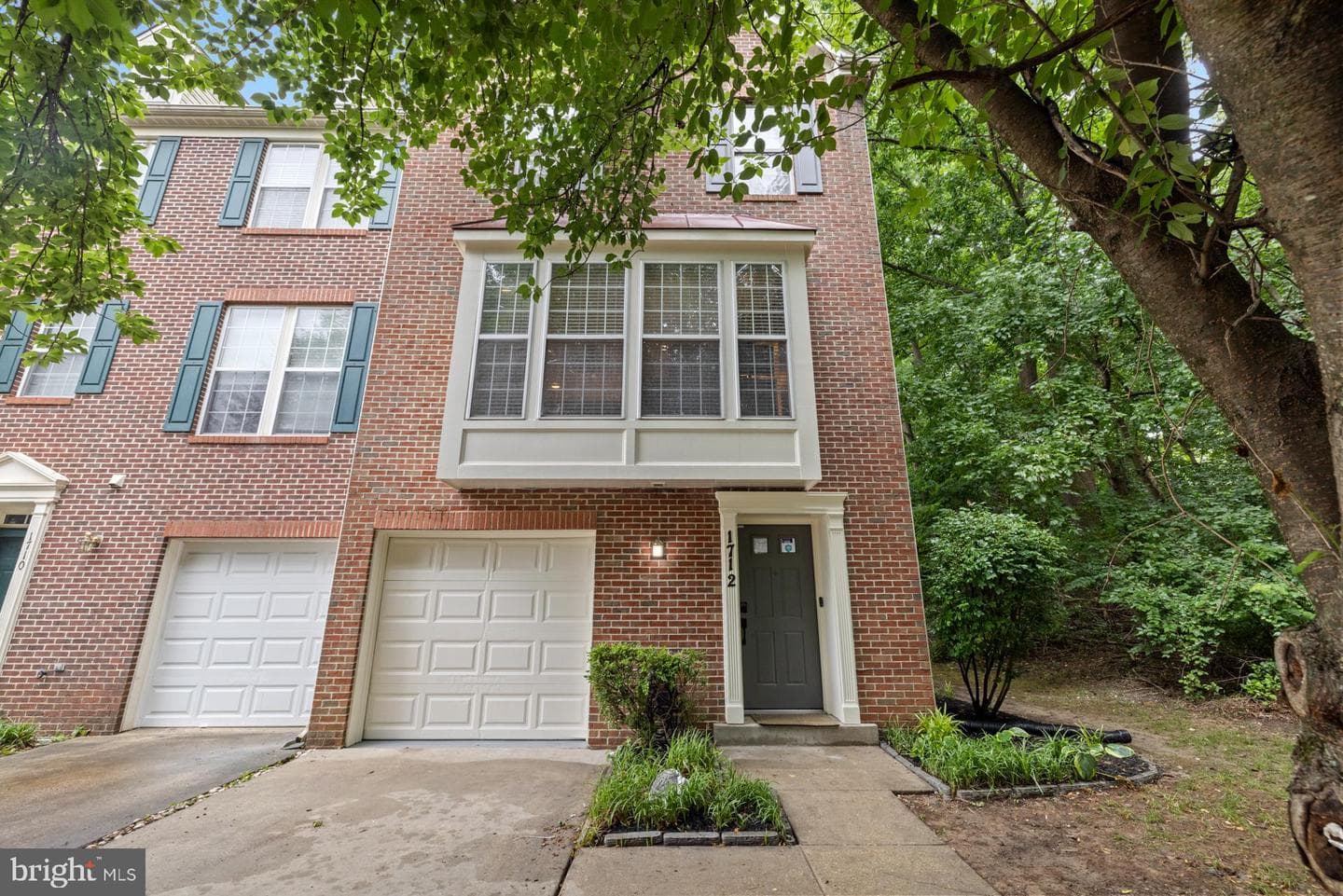 1712 Apple Blossom Court photo 1