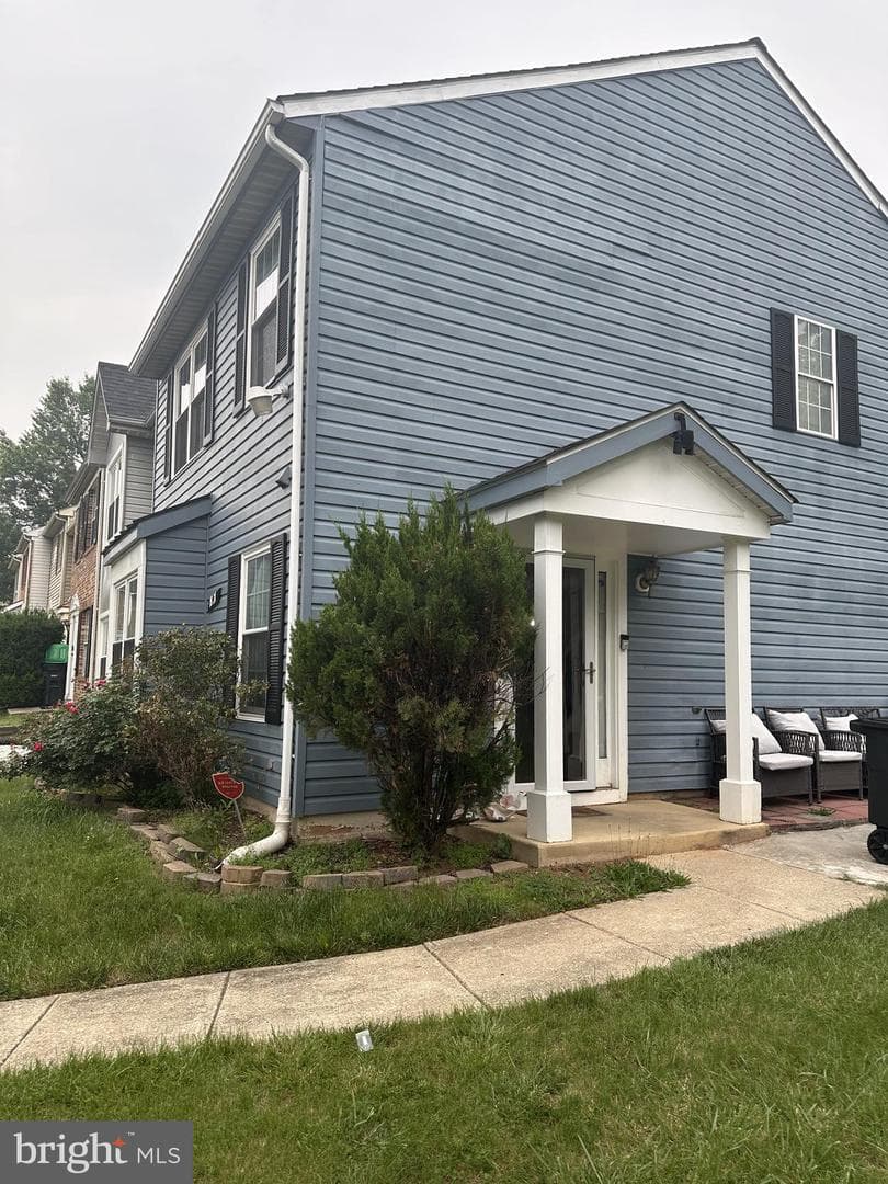 1821 Cedarwood Court photo 1