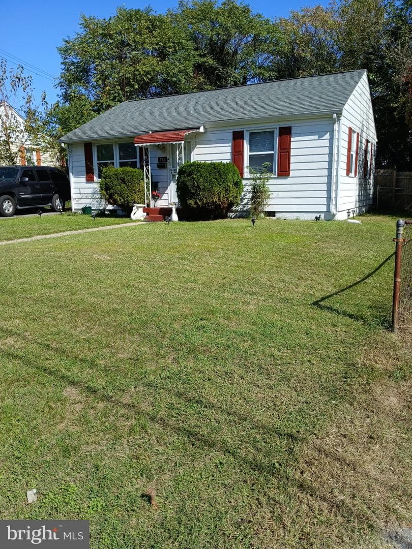 7304 Malden Lane photo 1