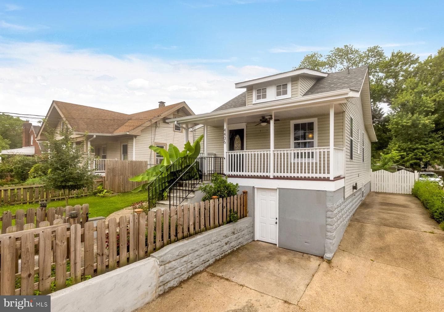 4406 38th Street photo 1