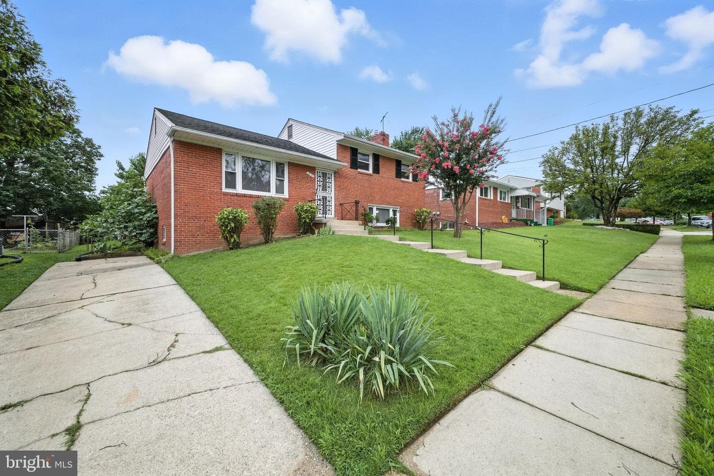 1411 Ray Road photo 1