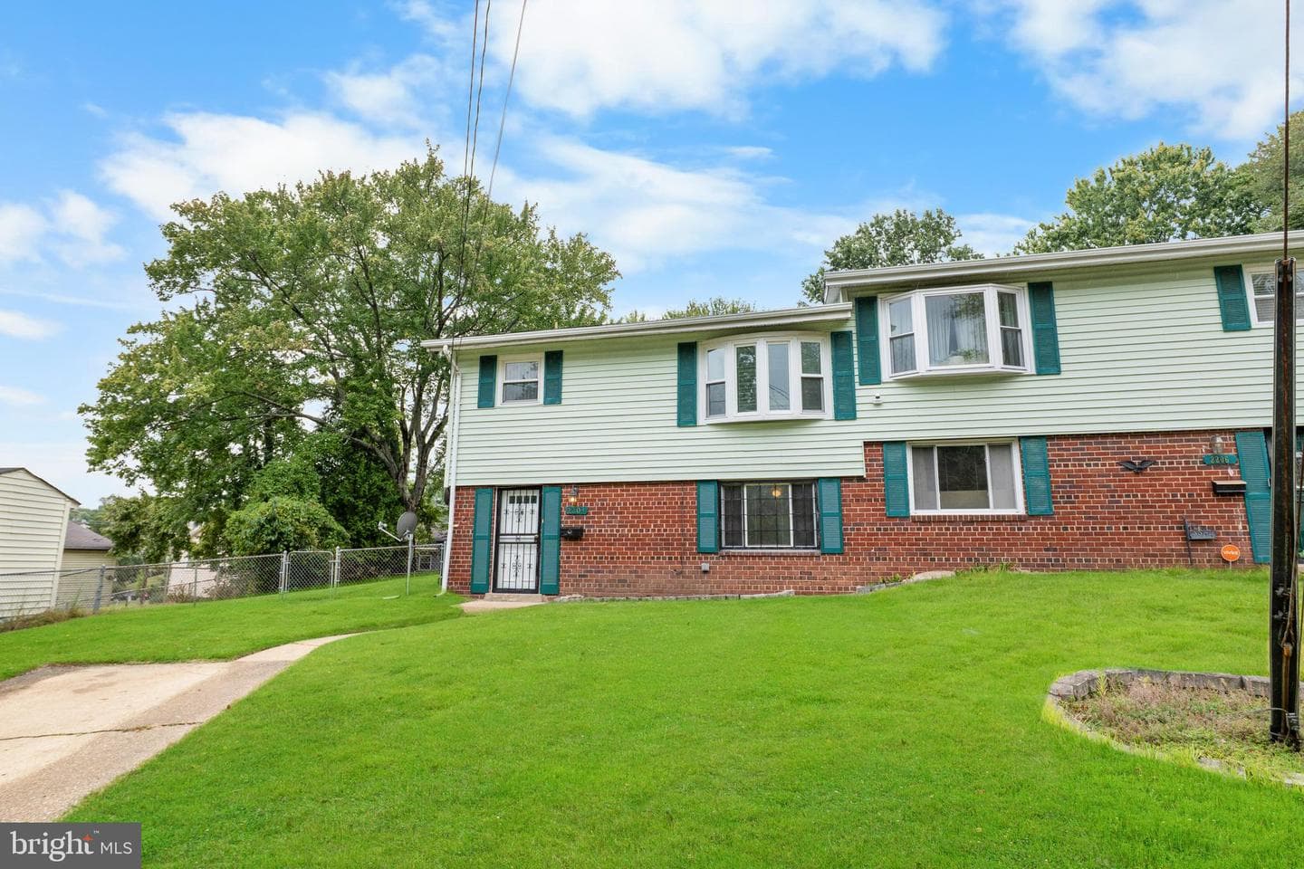 2204 Olson Court photo 1