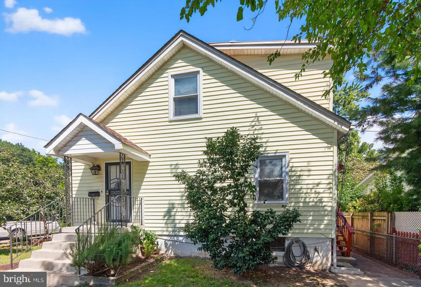 3700 Webster Street photo 1