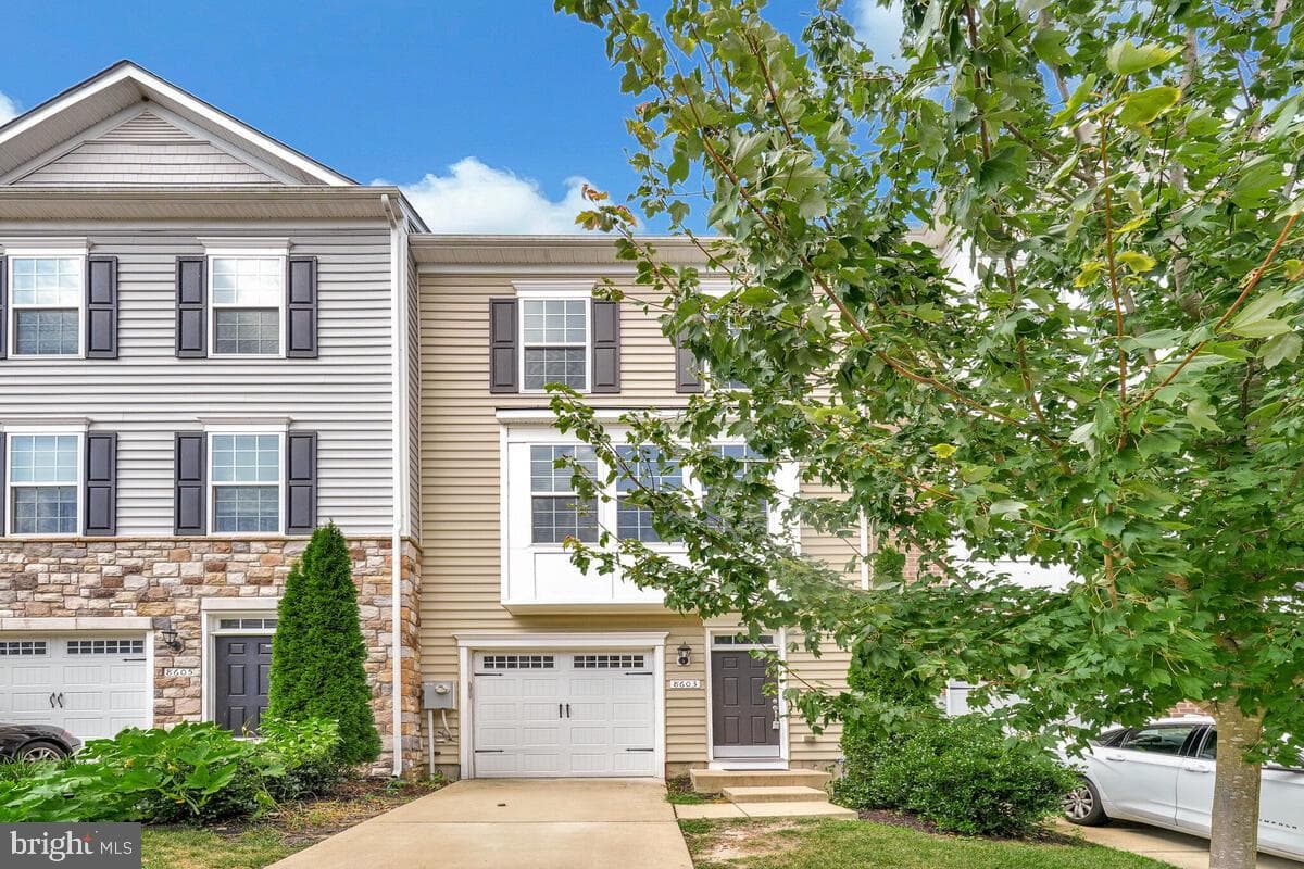 8603 Sweet Rose Court photo 1