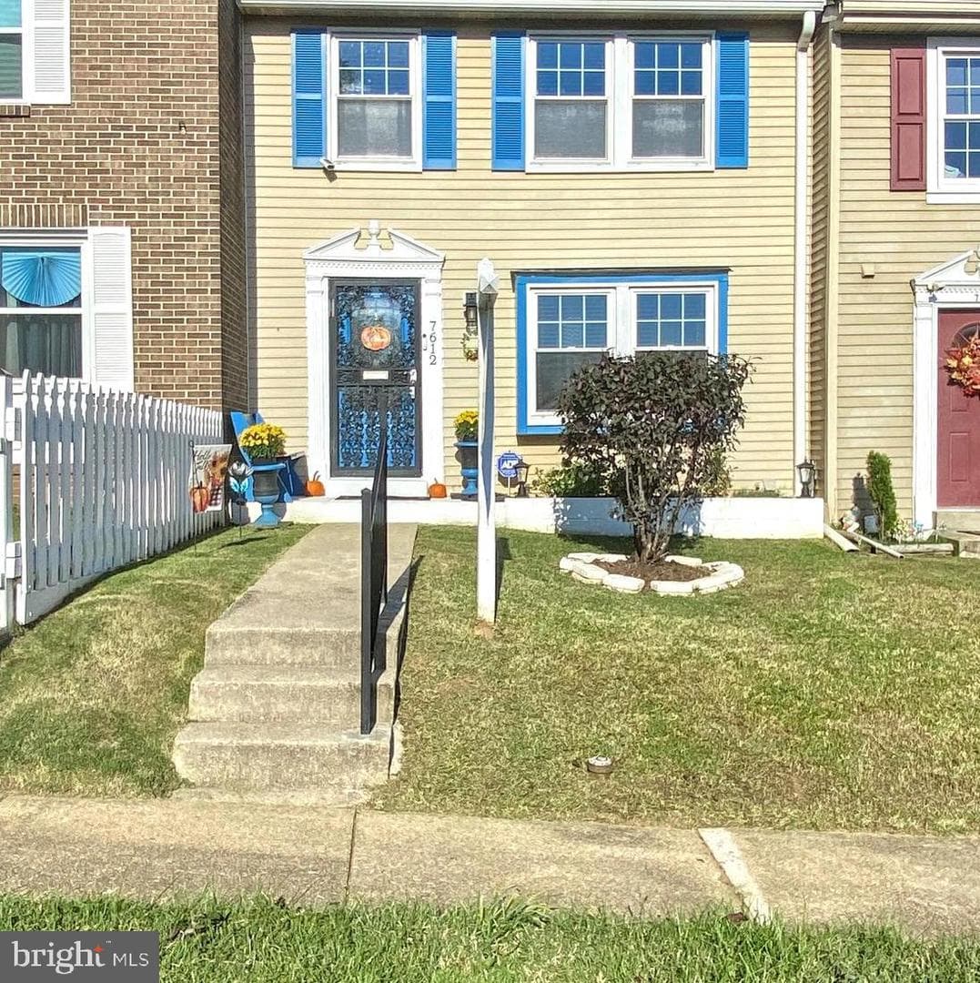 7612 Green Willow Court photo 1