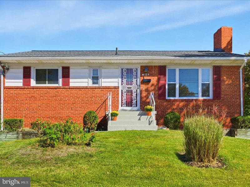 1408 Nicholson Street photo 1