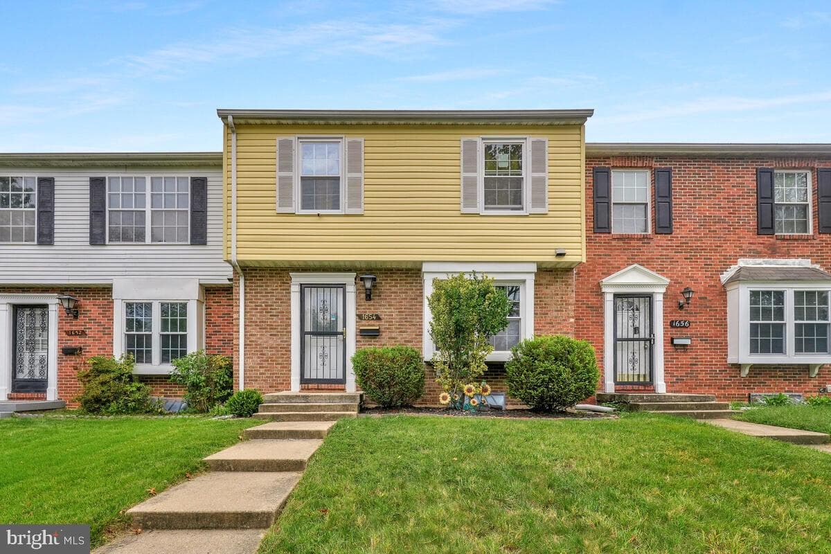 1654 Forest Park Drive photo 1