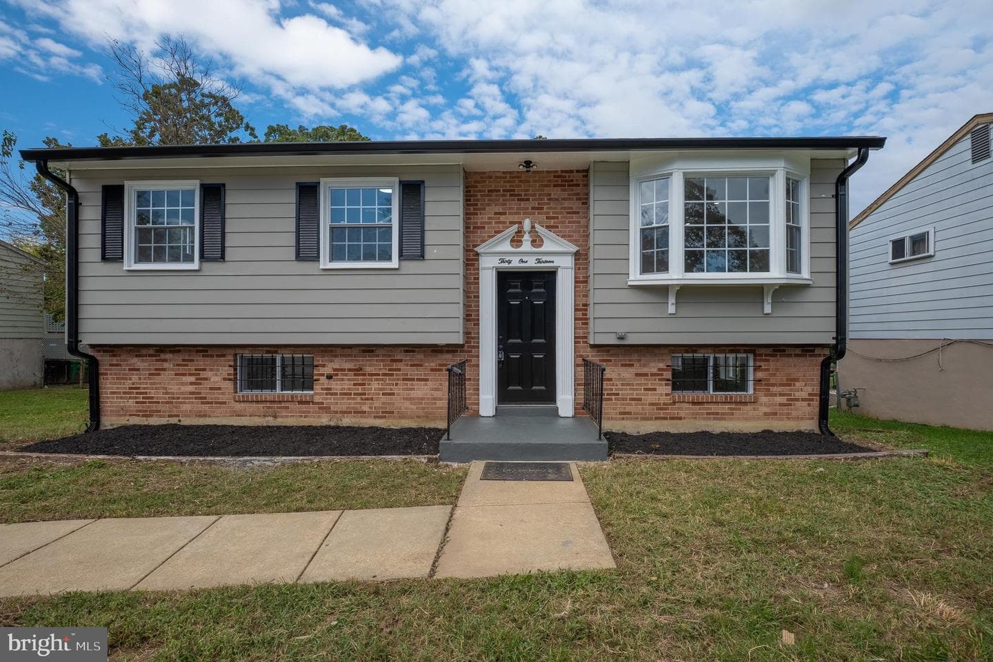 3113 Lakehurst Avenue photo 1
