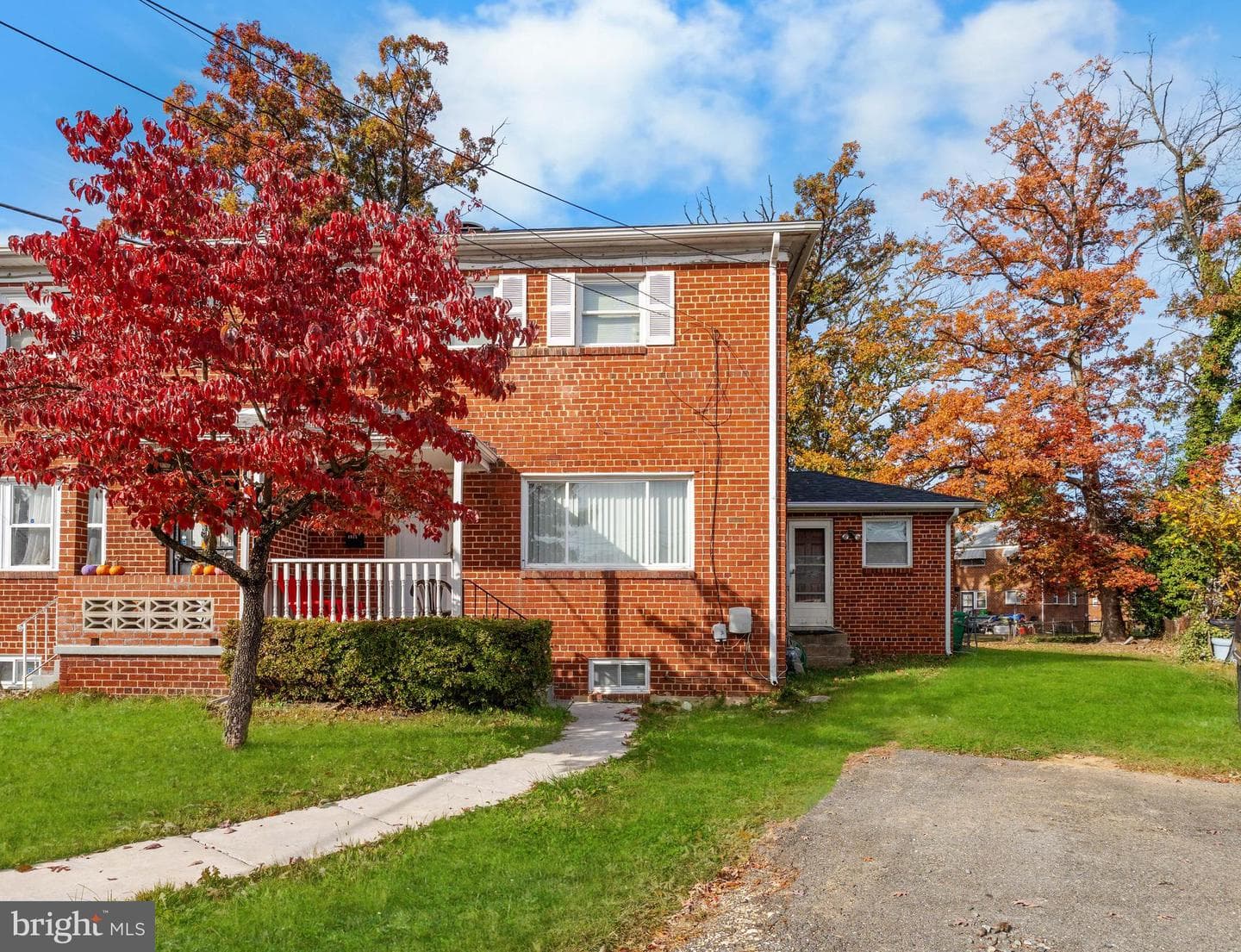 4015 28th Avenue photo 1