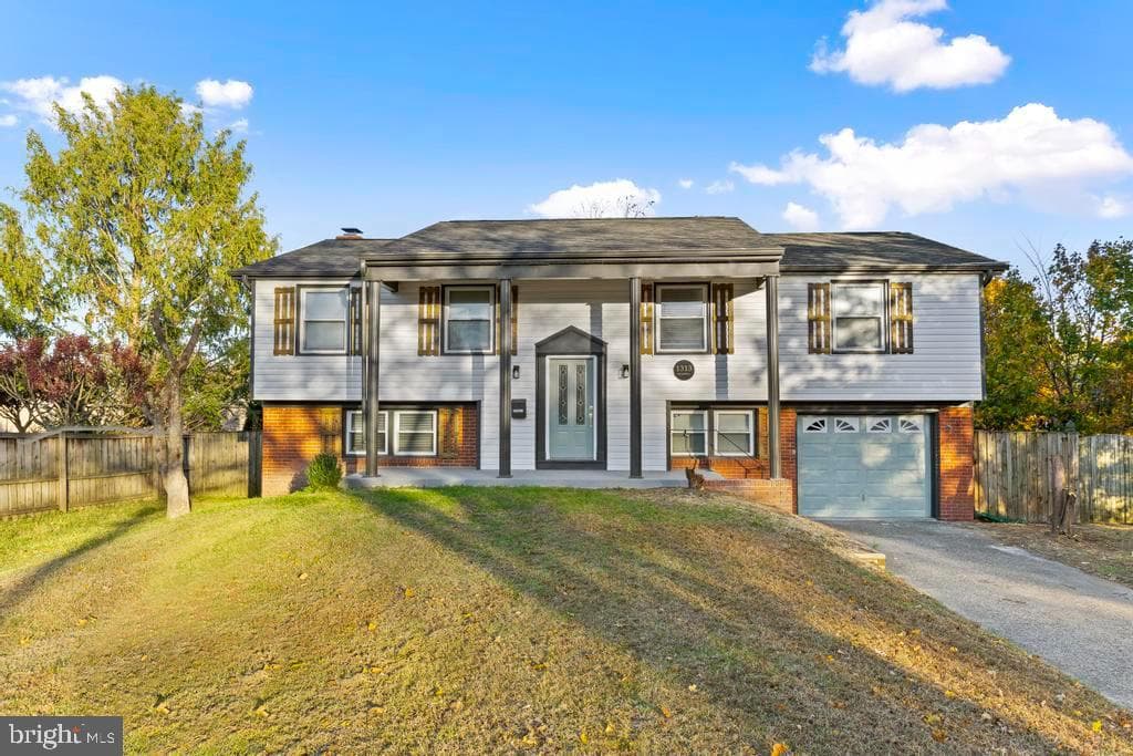 1313 Palmyra Lane photo 1