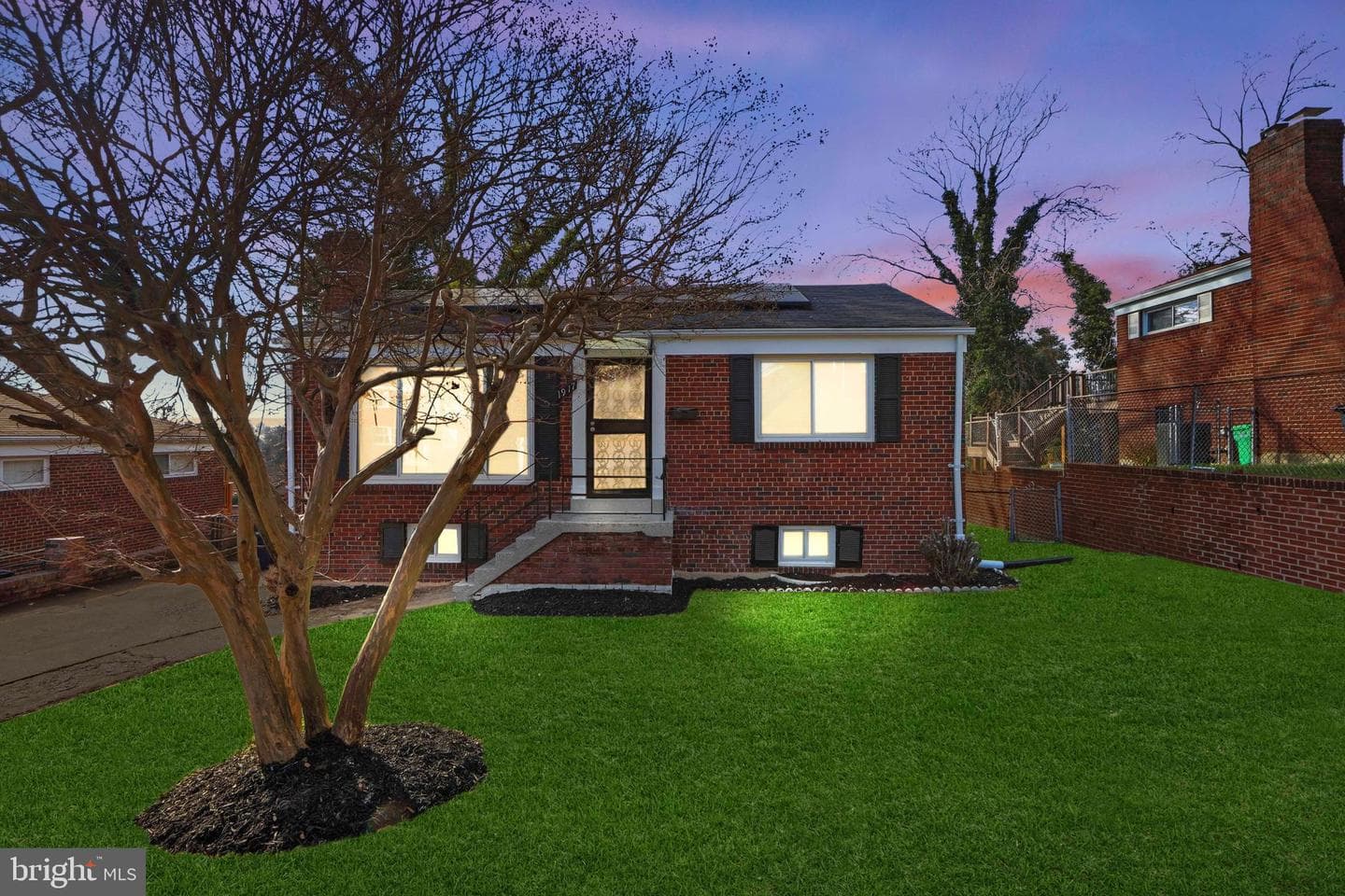1917 Nova Avenue photo 1