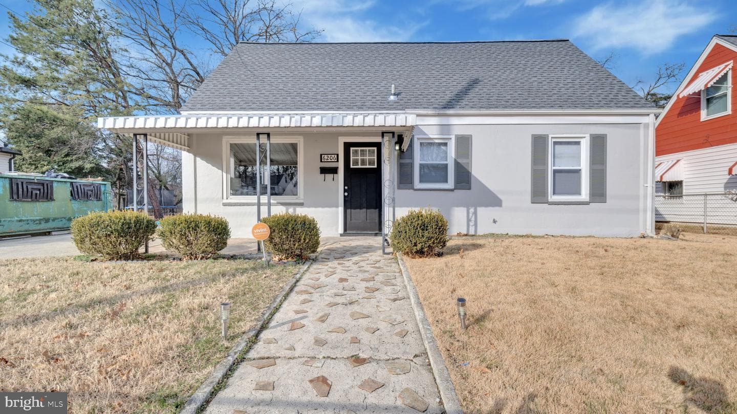 6206 Atwood Street photo 1