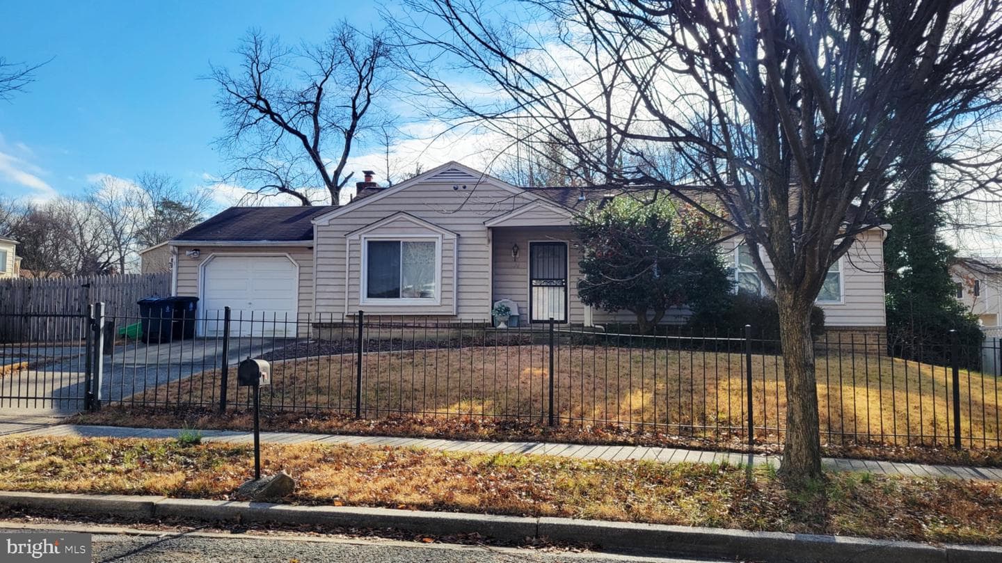 904 Stag Way photo 1