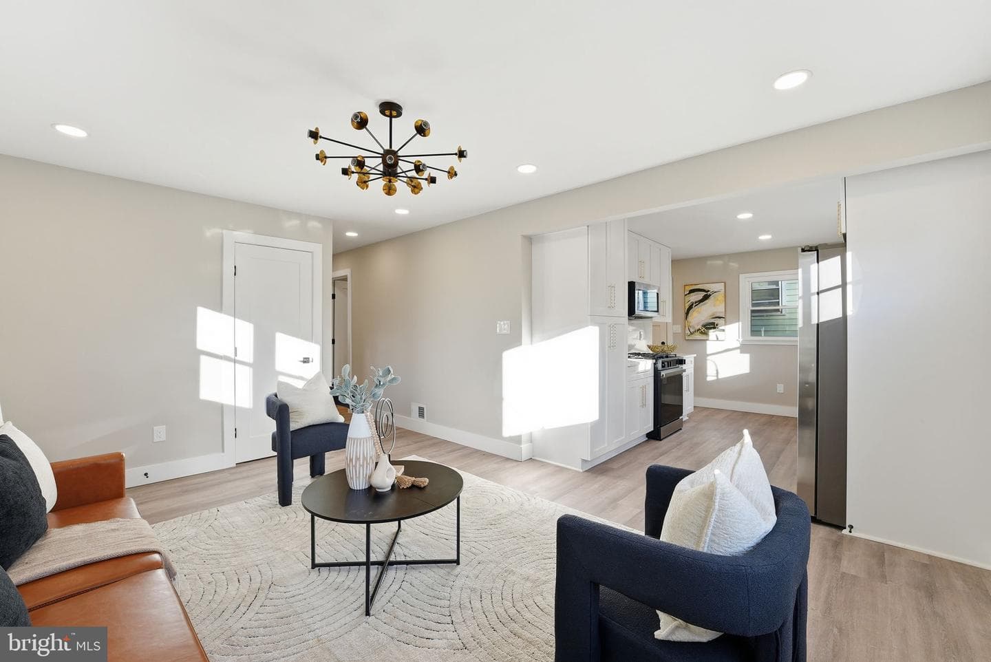 5716 Somerset Road photo 1