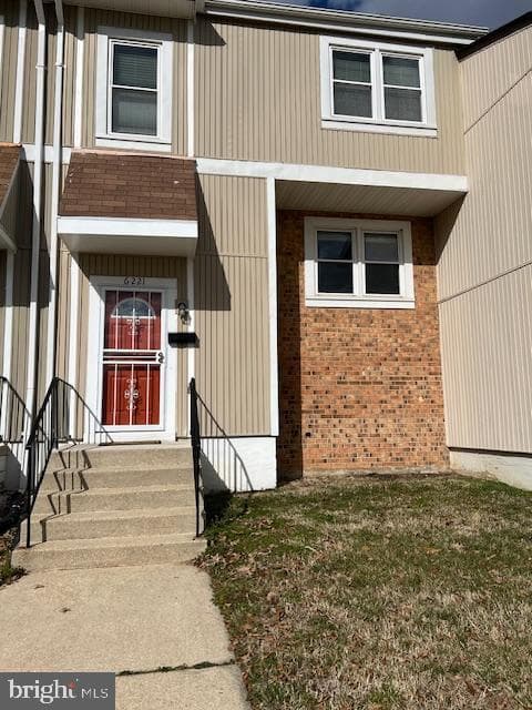 6221 Dimrill Court photo 1