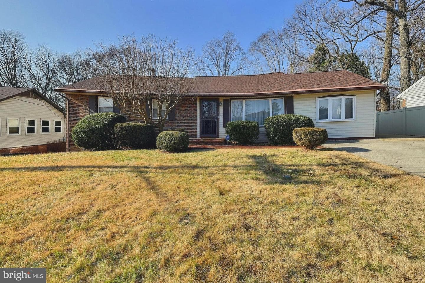 913 Shady Glen Drive photo 1