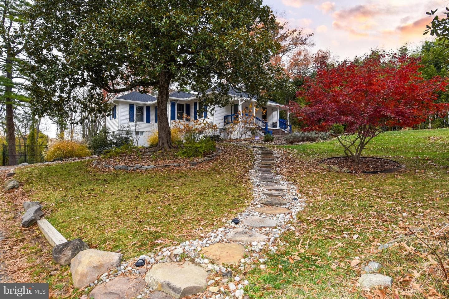 6112 Naval Avenue photo 1