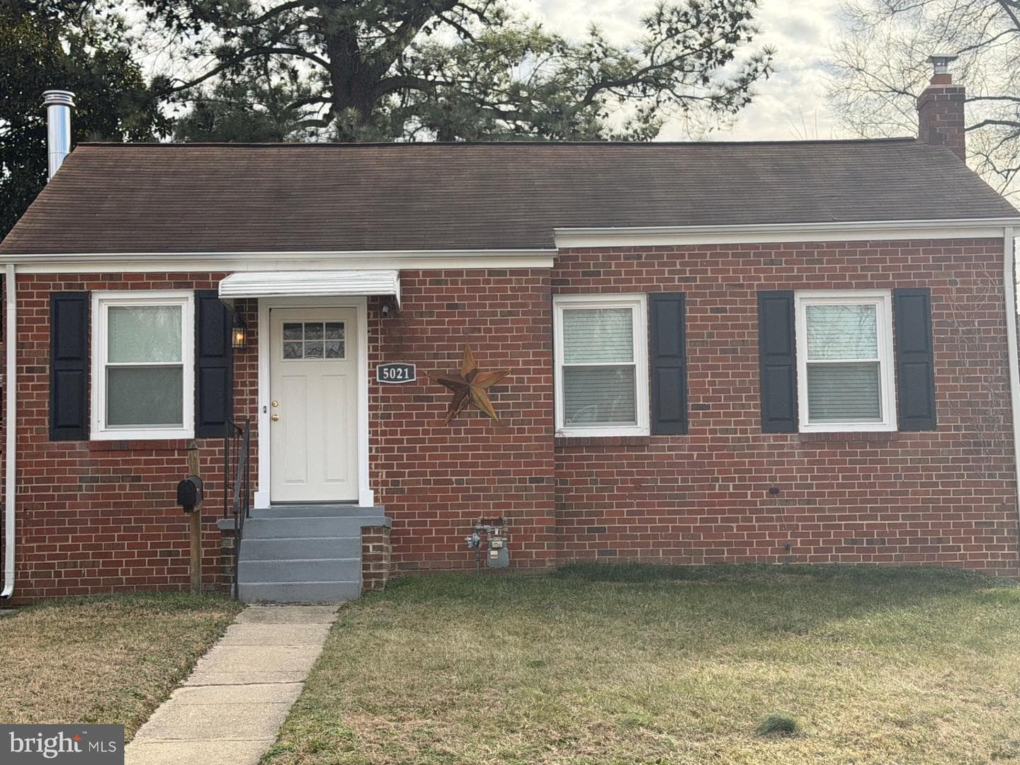 5021 Nantucket Road photo 1