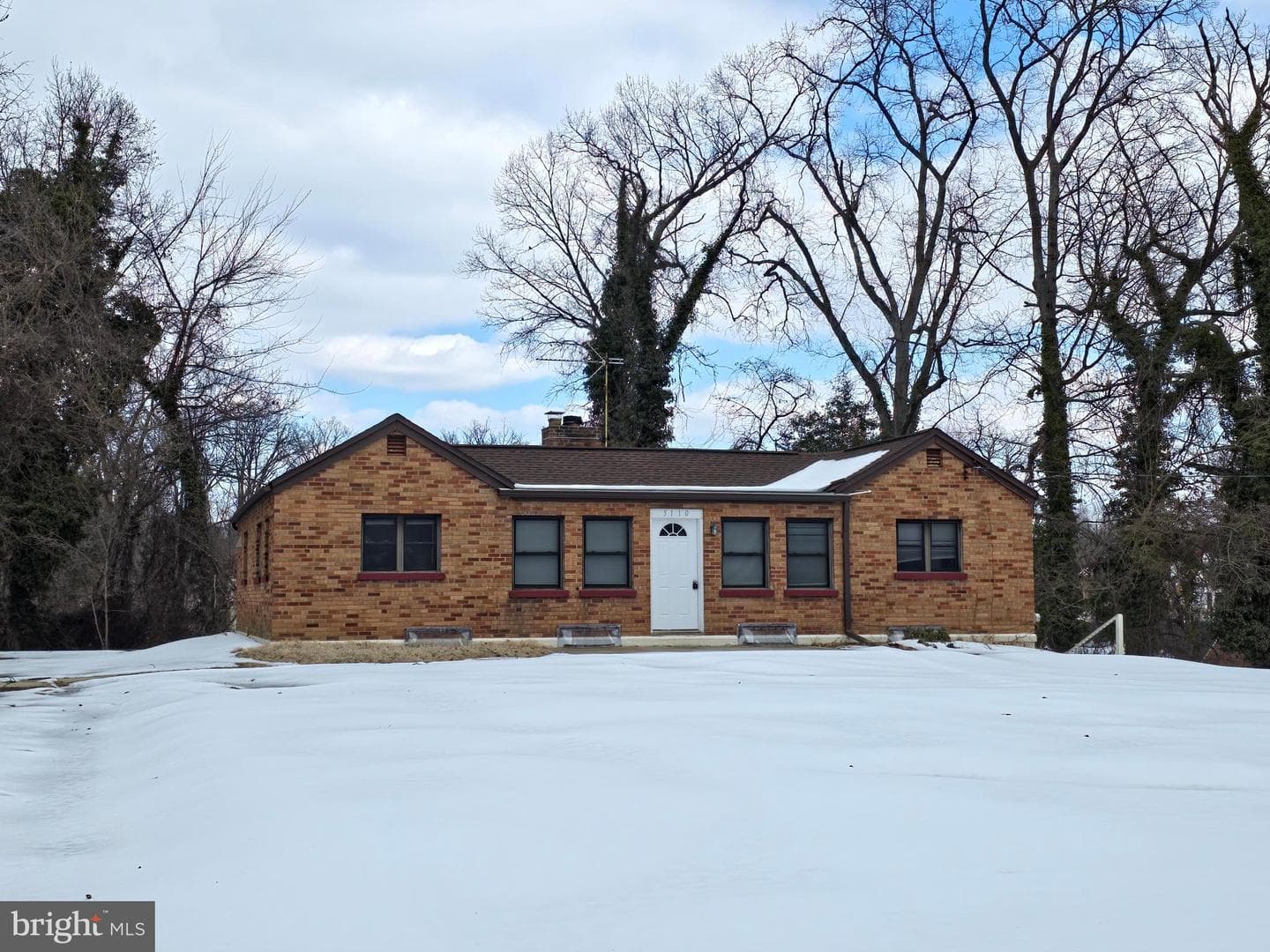 5110 S Barnaby Road photo 1
