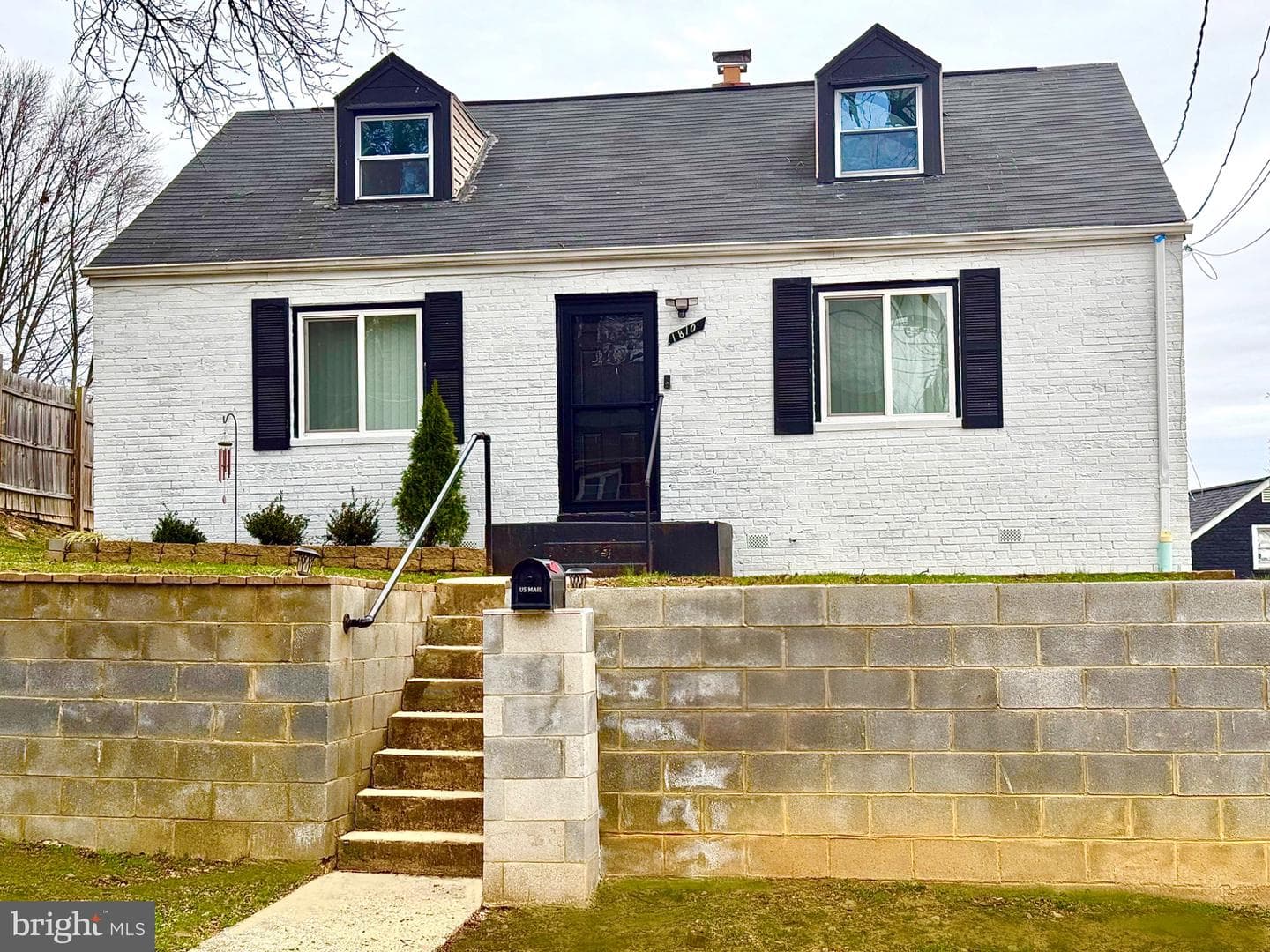 1810 Clark Place photo 1