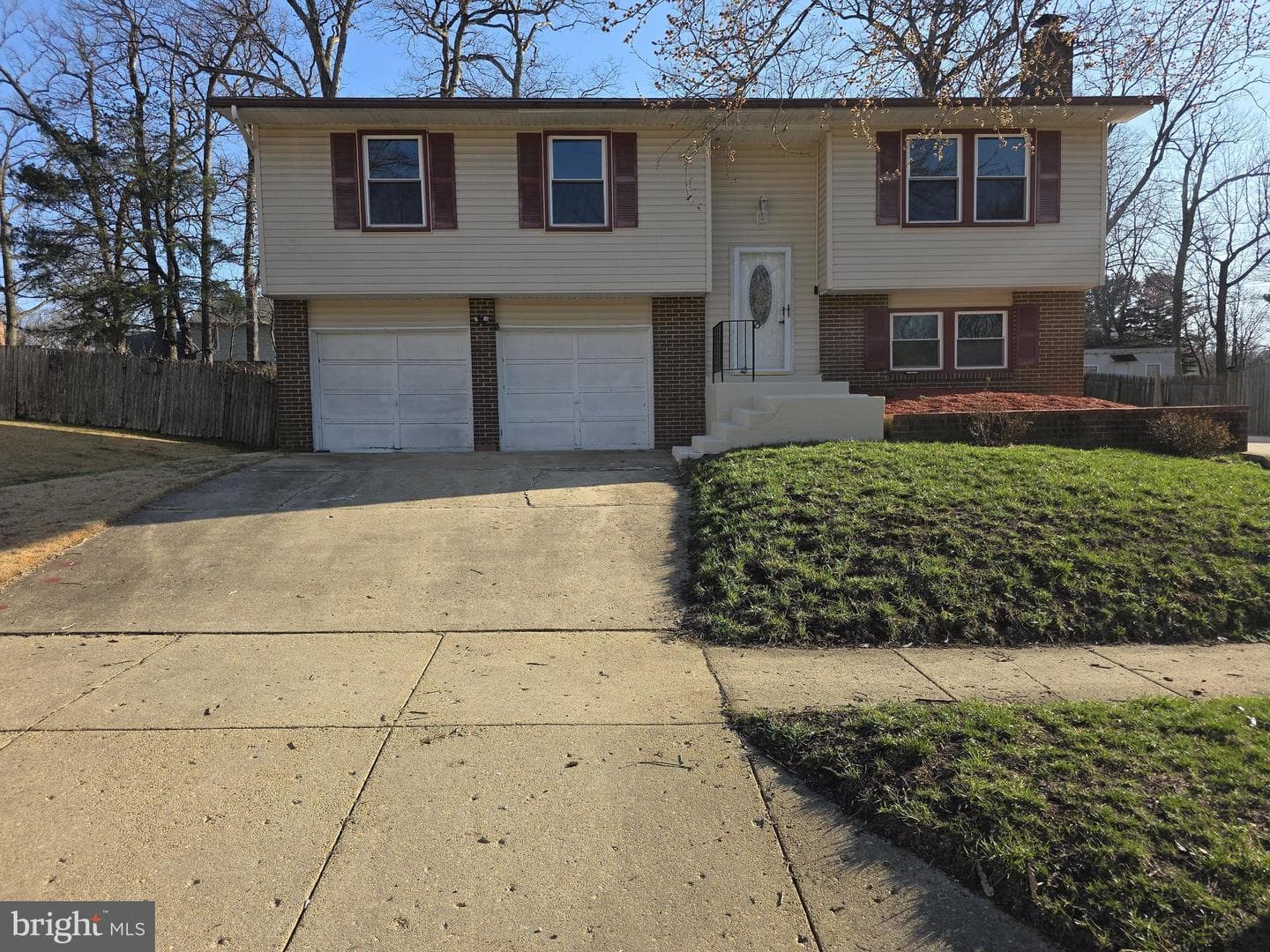 610 Potomac Valley Drive photo 1