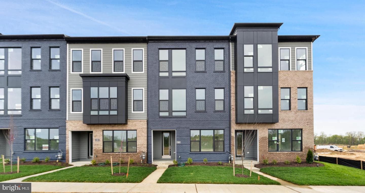 113 Summit Point Boulevard #19j
