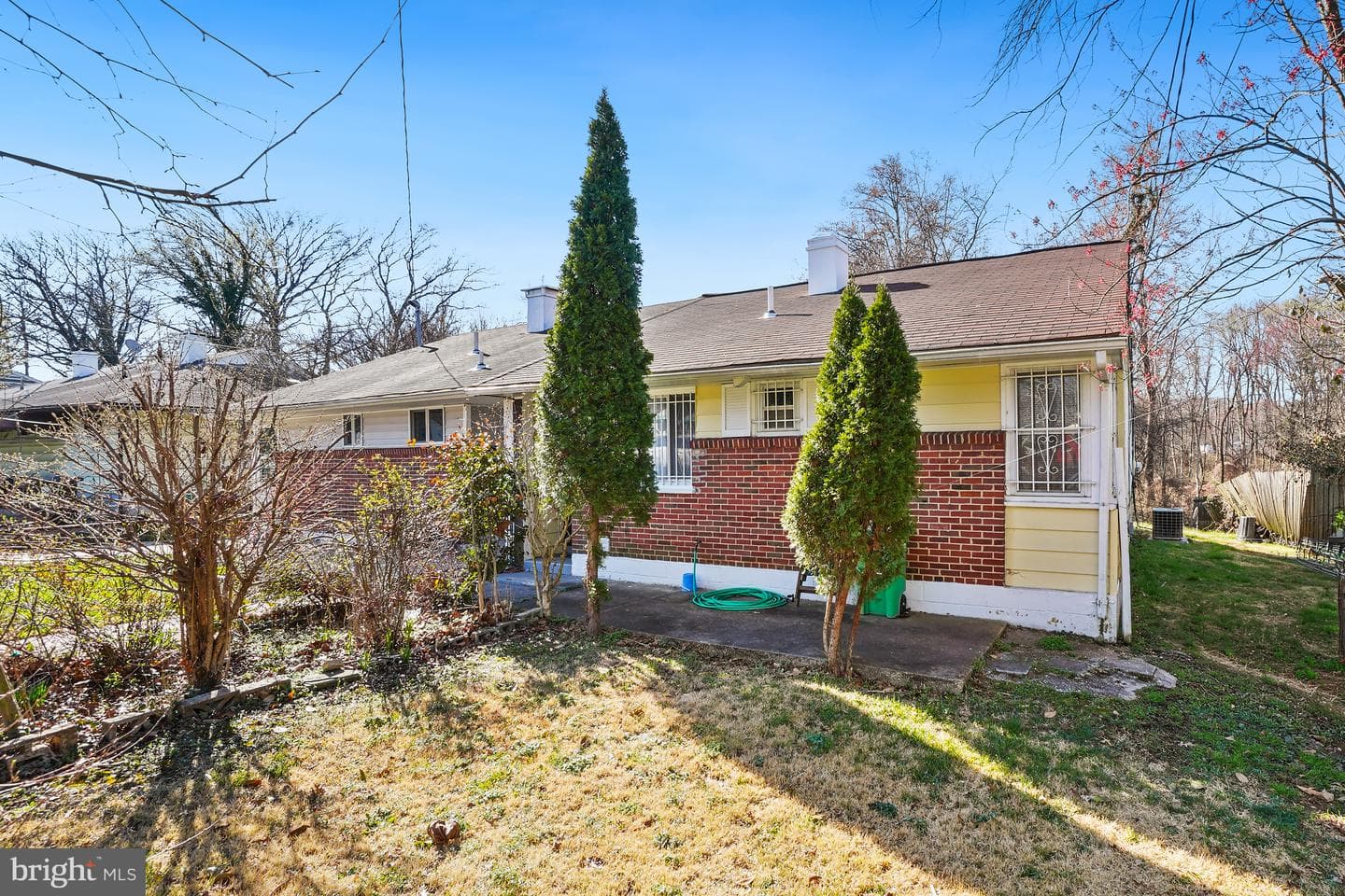 7523 Greenleaf Road