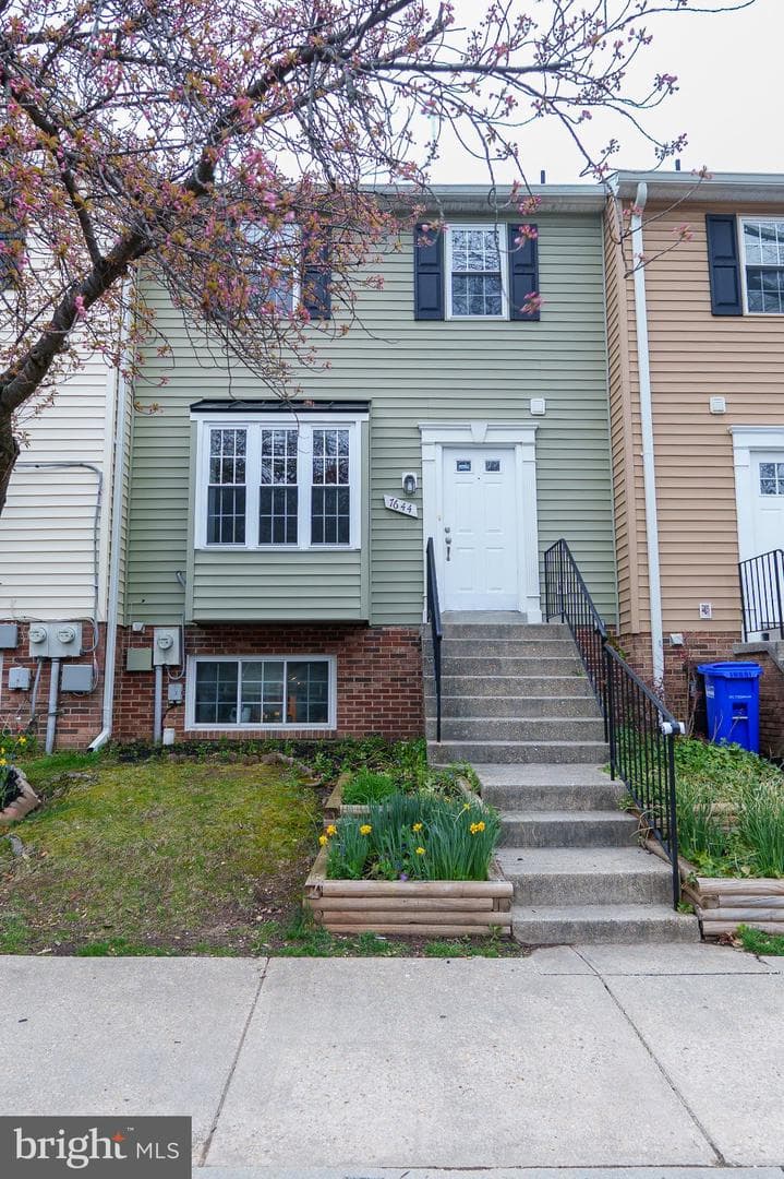 7644 S Arbory Lane #318, Laurel
