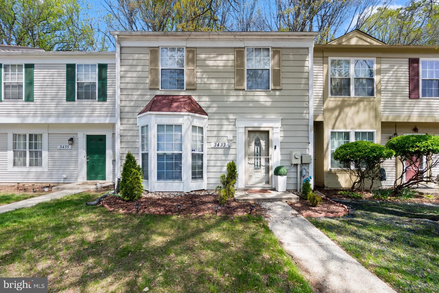 3433 Elenoir Court