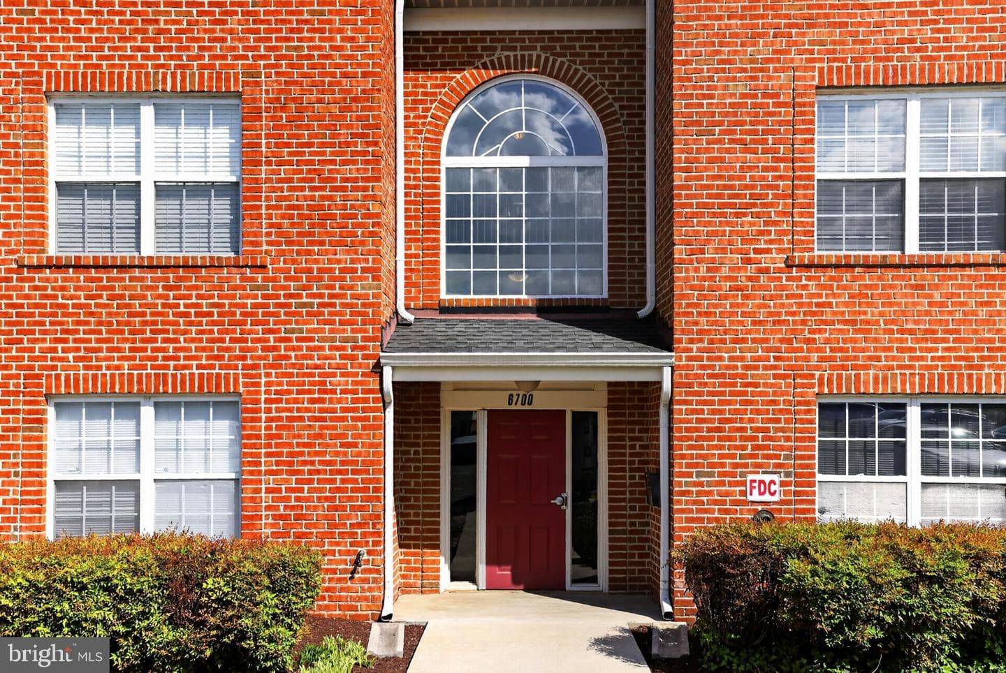 6700 Saint Ignatius #203