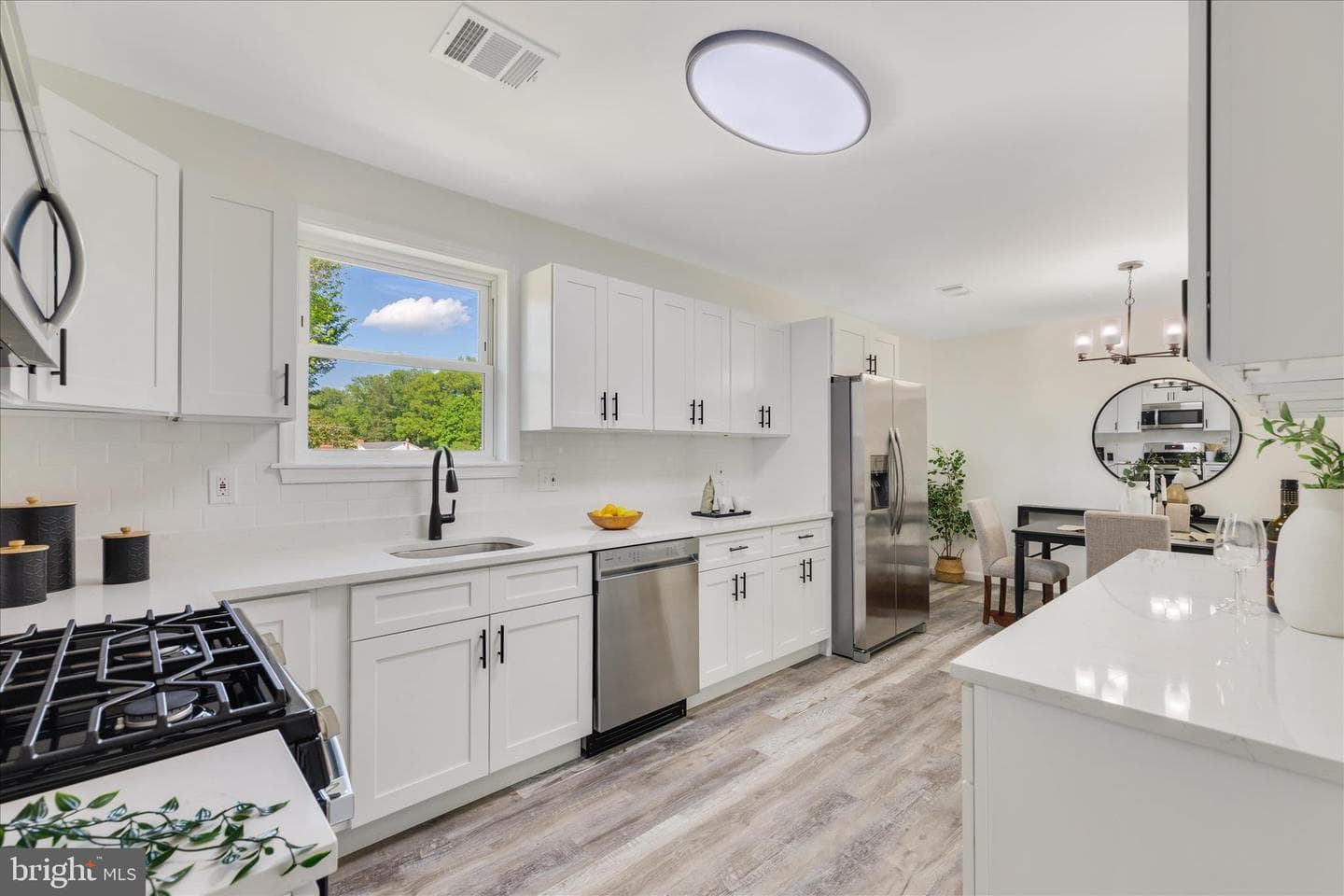 6810 Surratts Road photo 1