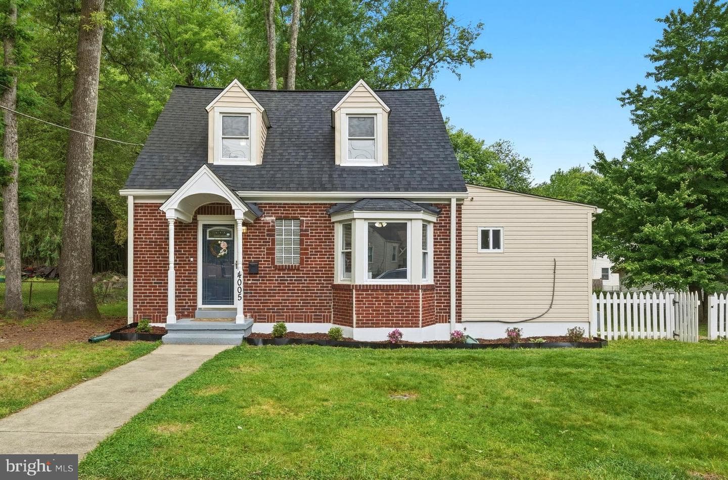 4005 Forest Grove photo 1