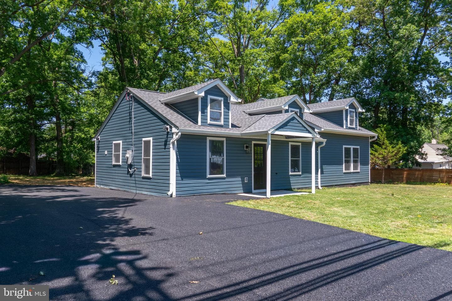 9208 Lanham Severn Road photo 1