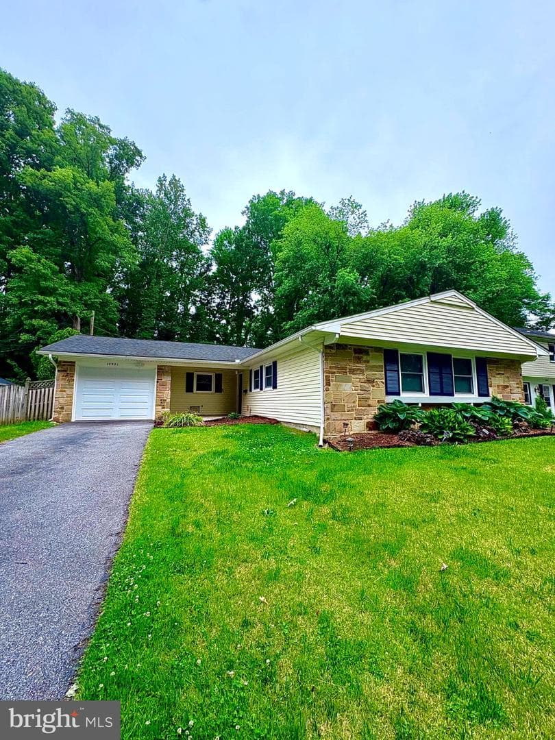 12321 Tilbury Lane