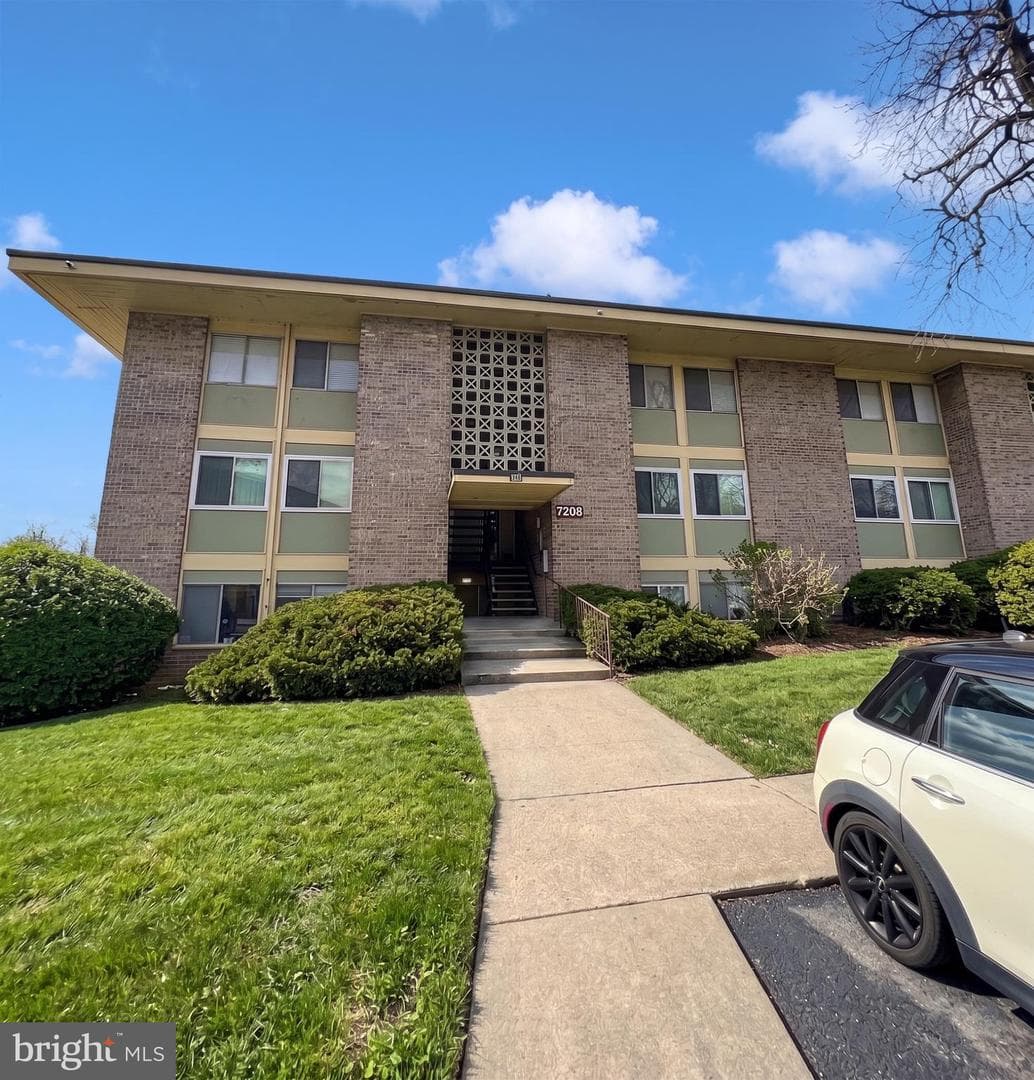 7208 Donnell Place #b-2