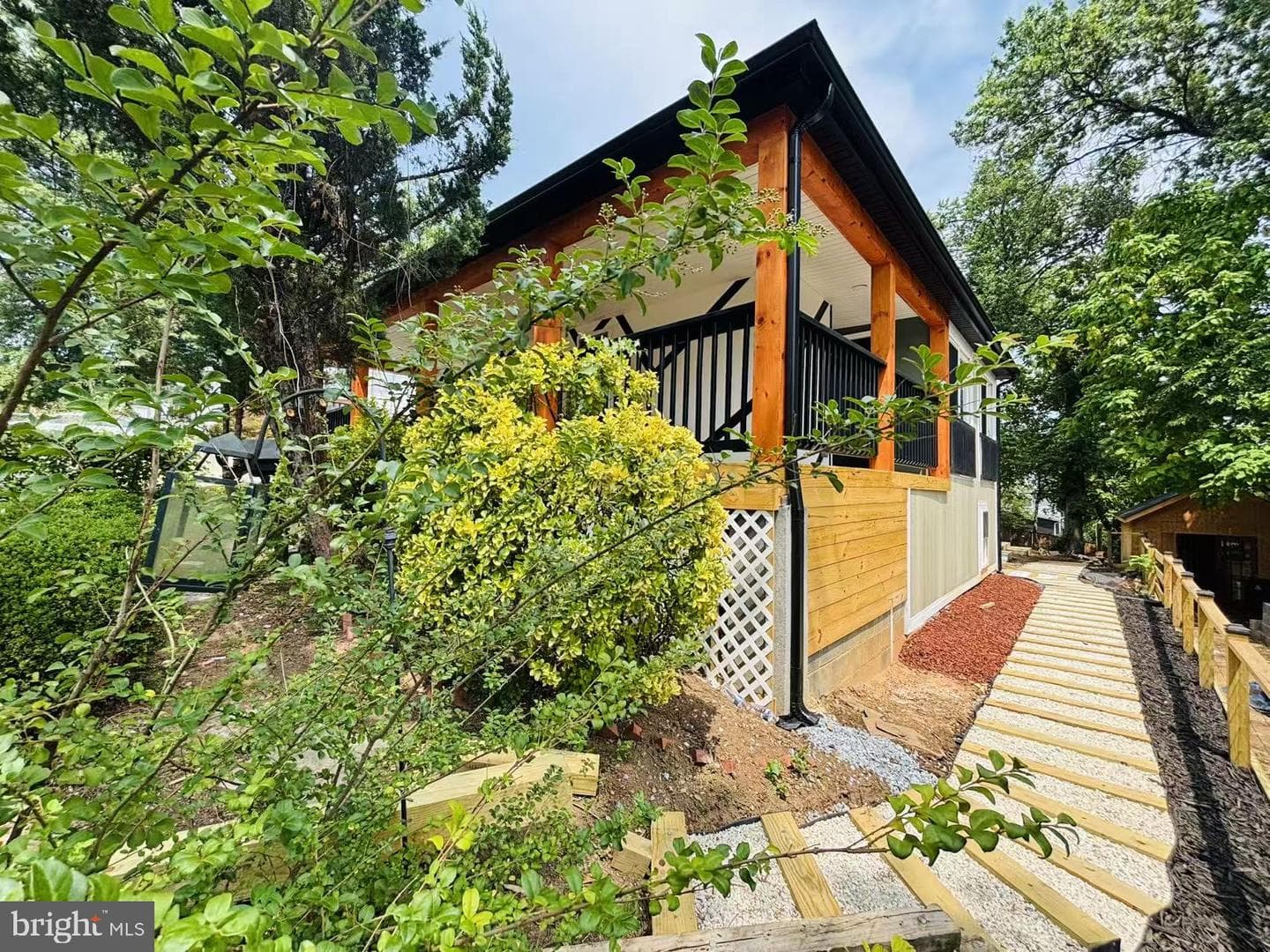 3803 32nd Street, Mount Rainier