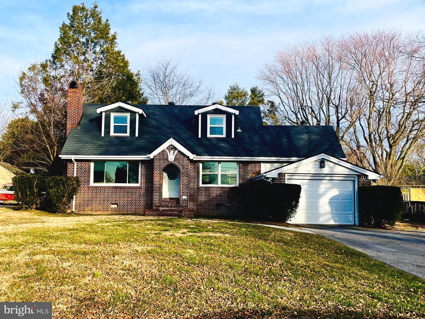 125 Bay Drive photo 1