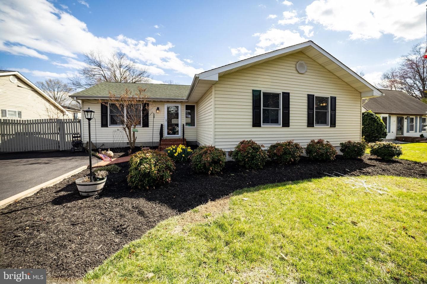 207 Beech Lane photo 1