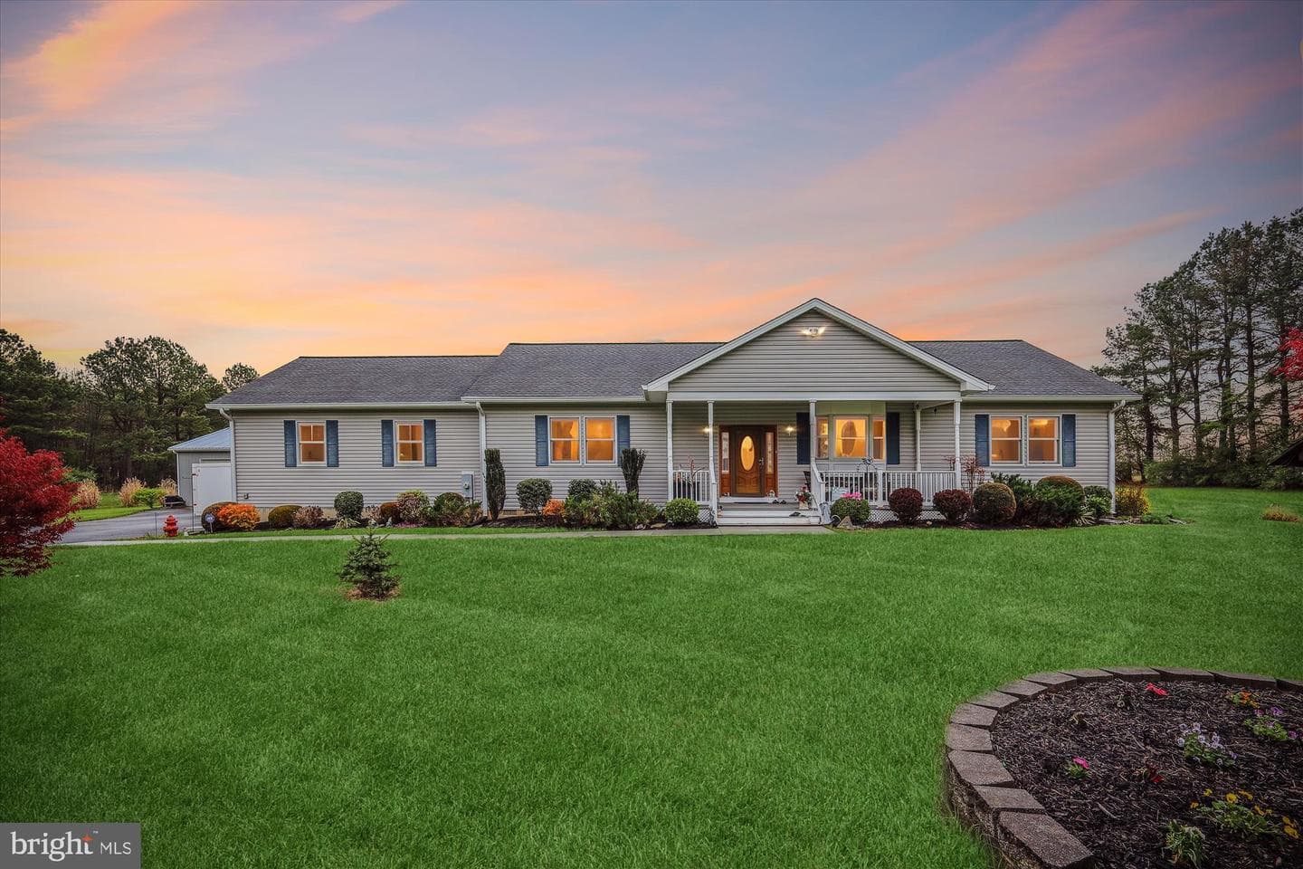 1212 Rabbit Hill Road photo 1