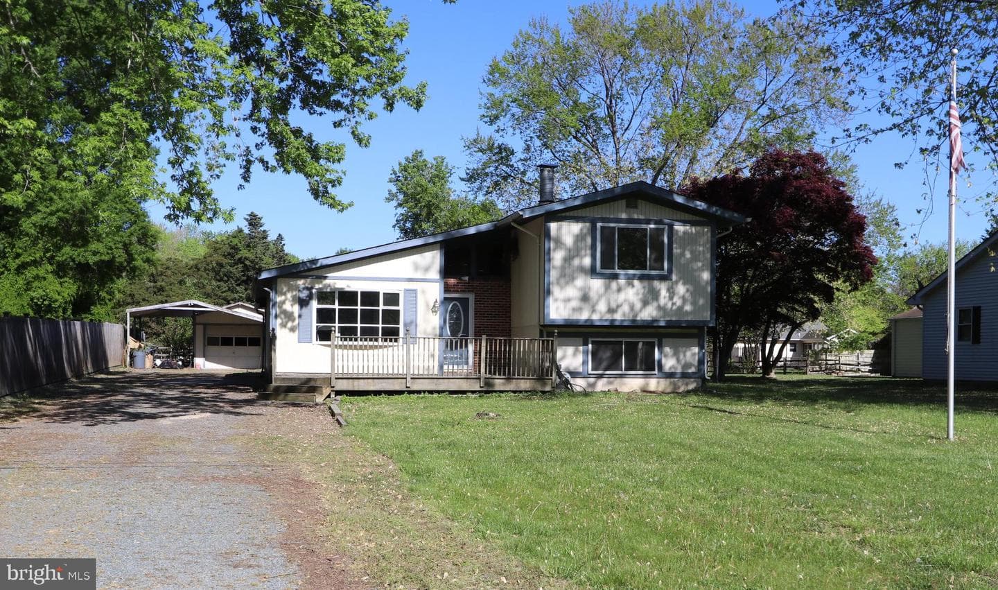 143 Pennick Drive photo 1