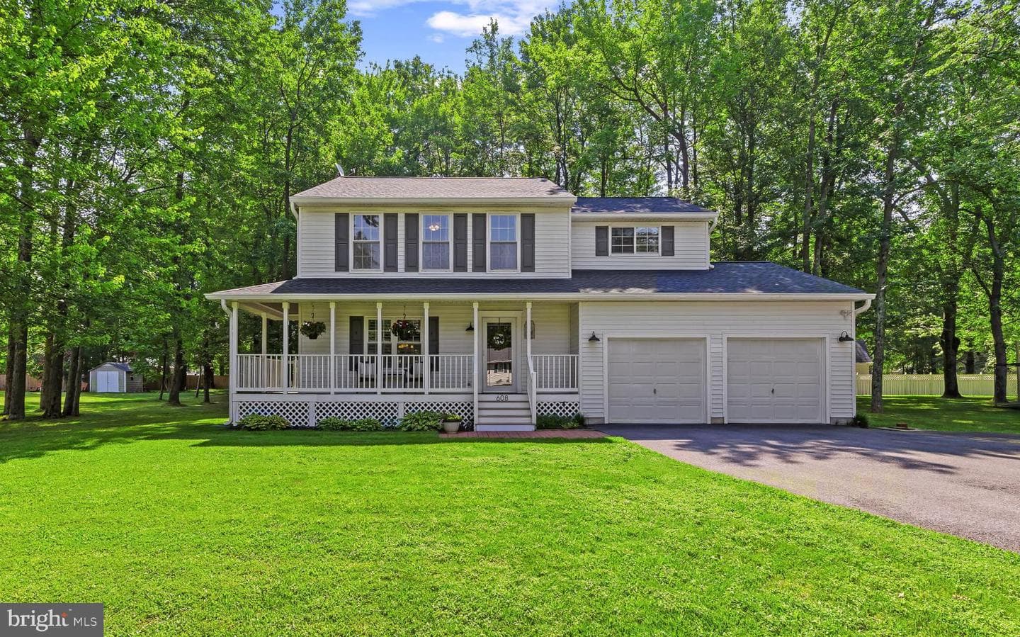 608 Cloverfields Drive photo 1