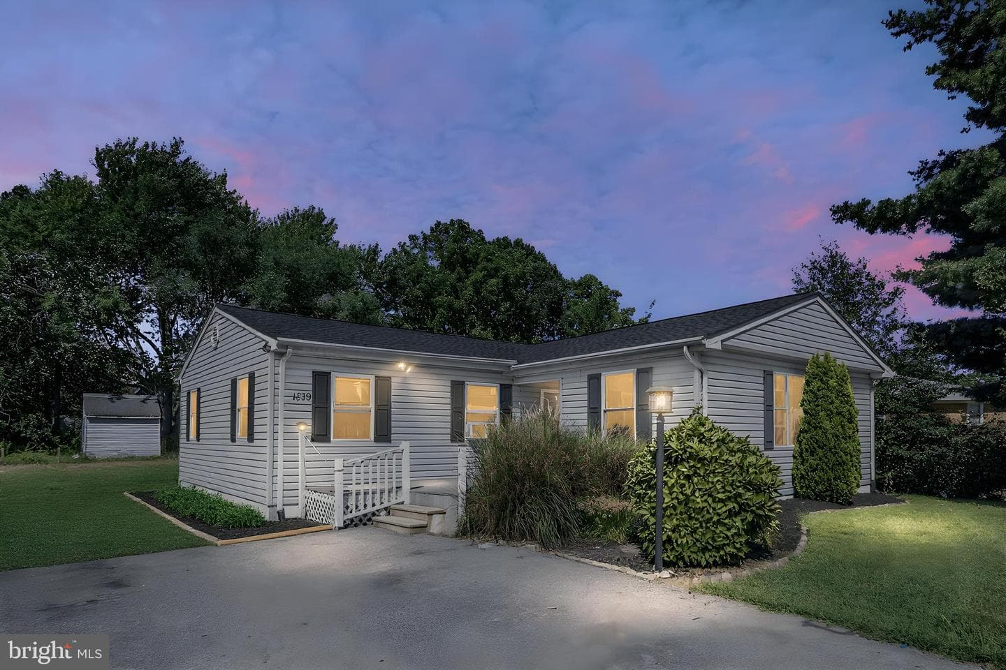 1839 Harbor Drive photo 1
