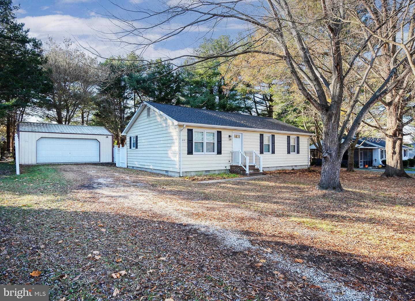213 Central Drive photo 1