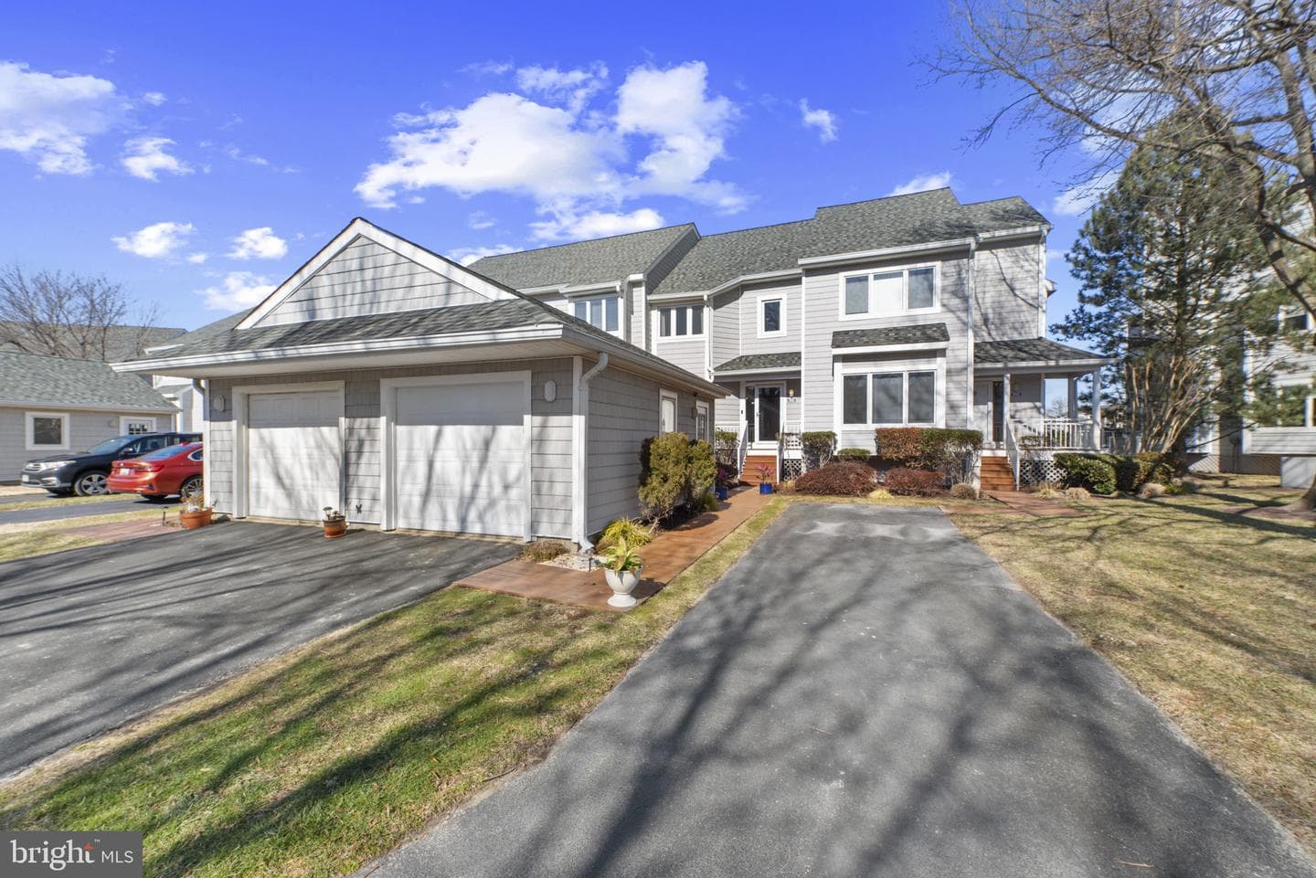 902 Oyster Cove Drive photo 1