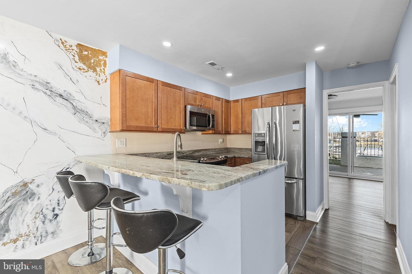 6 Queen Victoria Way photo 1