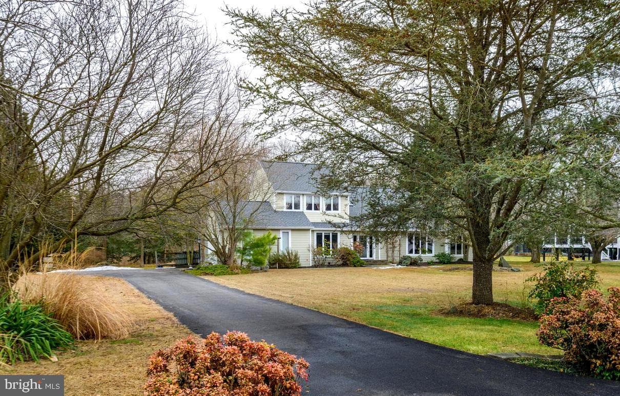 26 Greenwood Shoals