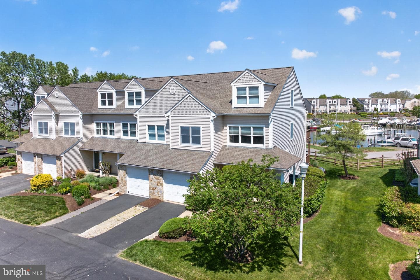 200 Schooner Way