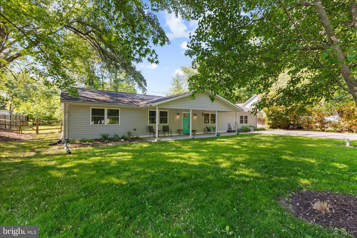 1906 Stevens Drive