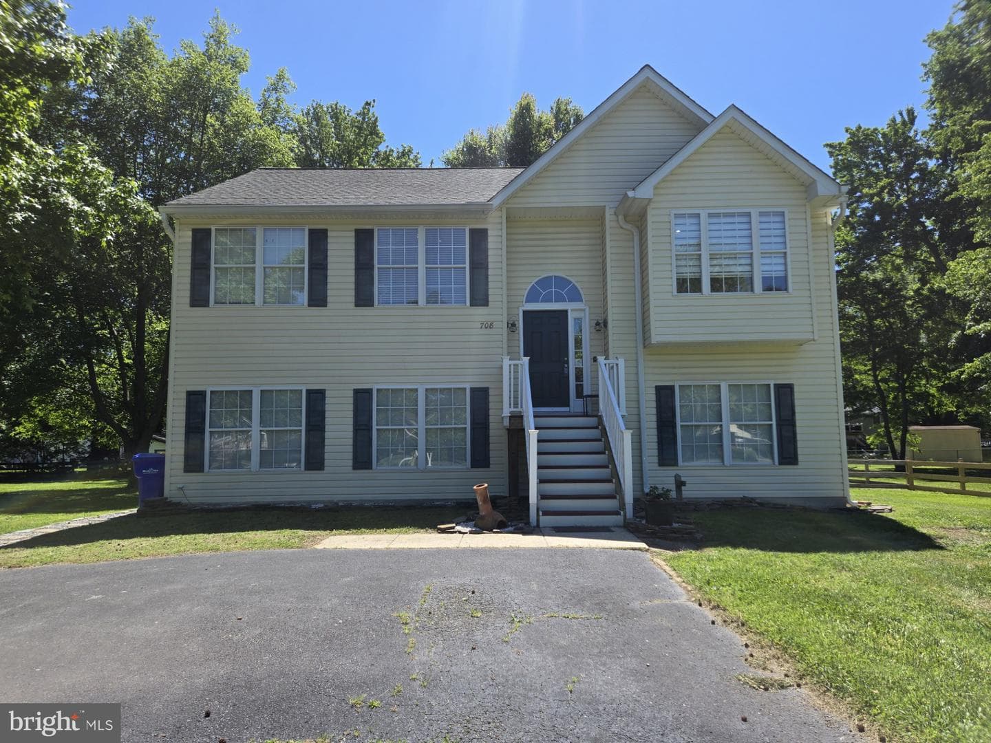 708 Dixon Drive