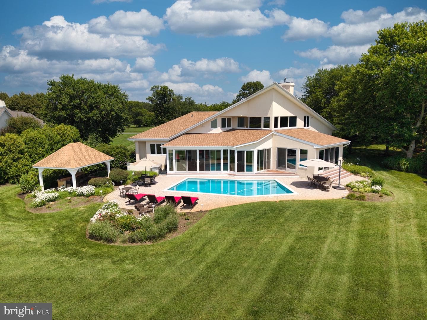 2882 Cox Neck Road, Chester